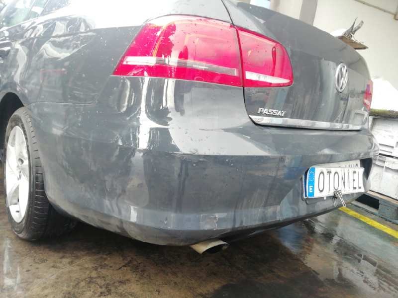 Recambio de paragolpes trasero para volkswagen passat lim. (362) edition referencia OEM IAM 3AE807417R ALGUN TOQUE 3AE807417R