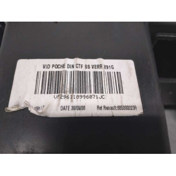 Recambio de guantera para renault laguna coupe gt referencia OEM IAM 685000023R 685000002R 