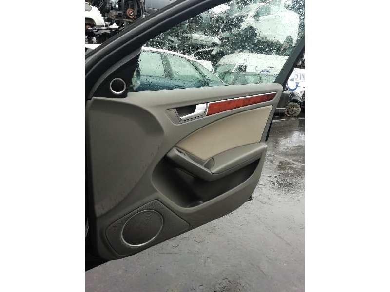 Recambio de guarnecido puerta delantera derecha para audi a4 ber. (b8) básico referencia OEM IAM   
