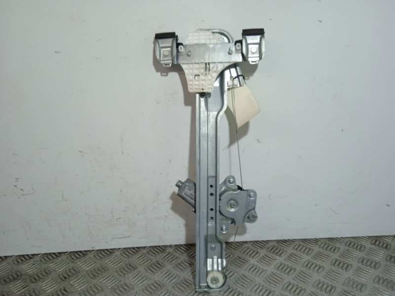 Recambio de elevalunas trasero derecho para ssangyong tivoli referencia OEM IAM 98840X1010  2 PINS