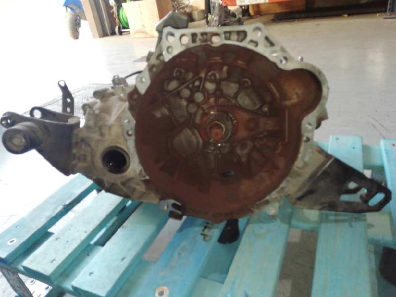 Recambio de caja casco para toyota auris 1.4 16v cat referencia OEM IAM  CASCO 