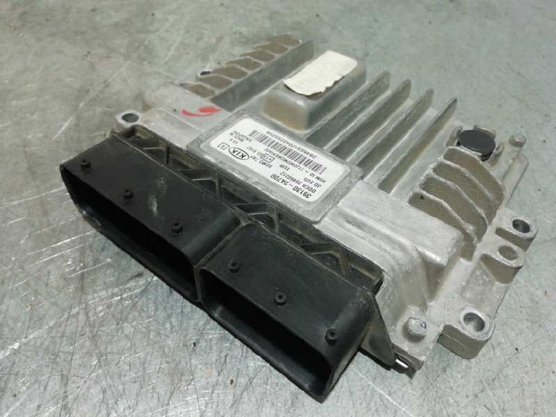 Recambio de centralita motor uce para kia cee´d 1.4 crdi cat referencia OEM IAM 391302A700  