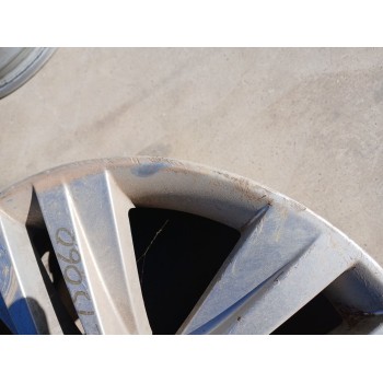 Recambio de llanta para seat leon st (5f8) x-perience 4drive referencia OEM IAM 7JX17 H2 ET42 X1 5F0601025M