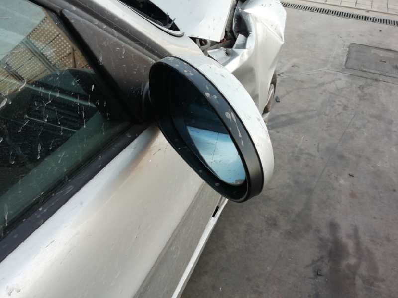 Recambio de retrovisor derecho para bmw serie 3 berlina (e90) 320d referencia OEM IAM   5 PINS