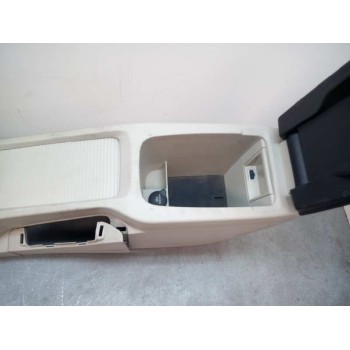 Recambio de apoyabrazos central para volvo v40 kinetic referencia OEM IAM 01302307CHS  