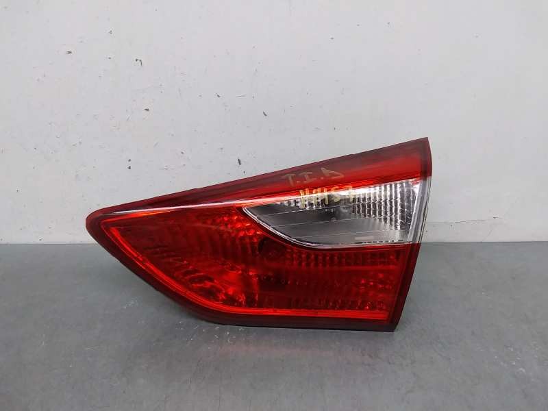 Recambio de piloto trasero derecho interior para hyundai i30 (gd) tecno referencia OEM IAM 92404A50  