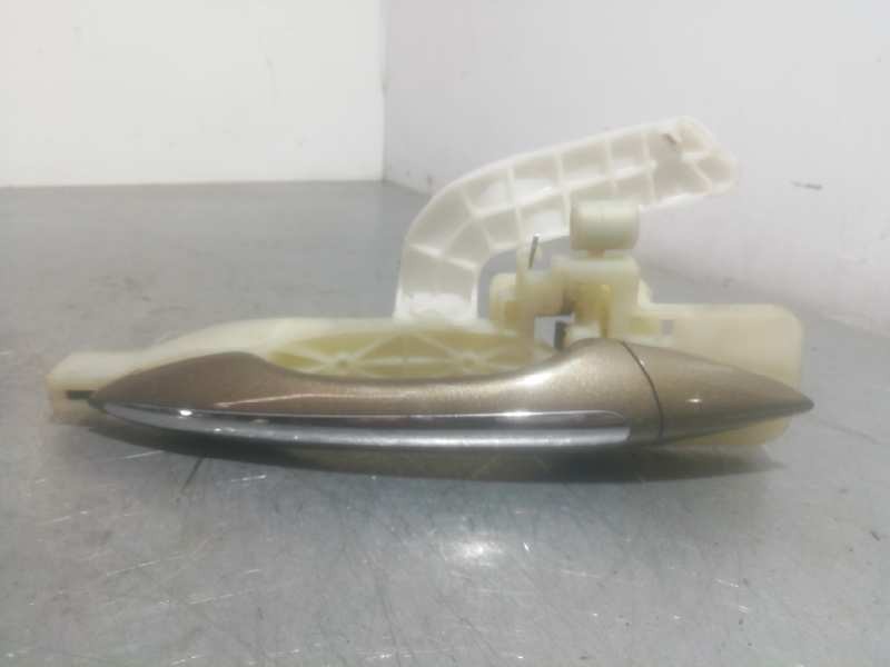 Recambio de maneta exterior trasera derecha para hyundai i40 cw gl comfort referencia OEM IAM   