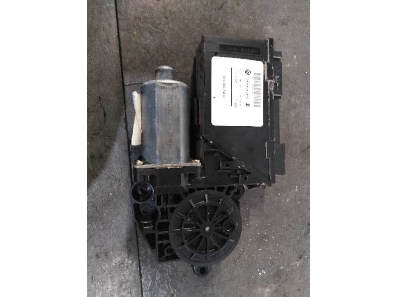 Recambio de motor elevalunas trasero derecho para porsche cayenne (typ 9pa) s referencia OEM IAM 3D0959794C  3D0959794C