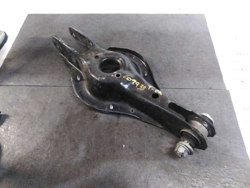 Recambio de brazo suspension inferior trasero derecho para bmw serie 1 lim. 5-trg. (f20) 116d referencia OEM IAM   