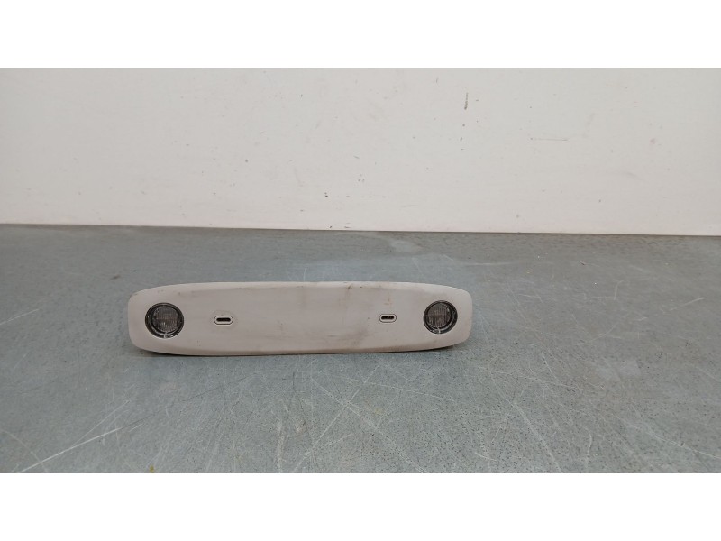 Recambio de luz interior para tesla model 3 ev referencia OEM IAM 109257400c  