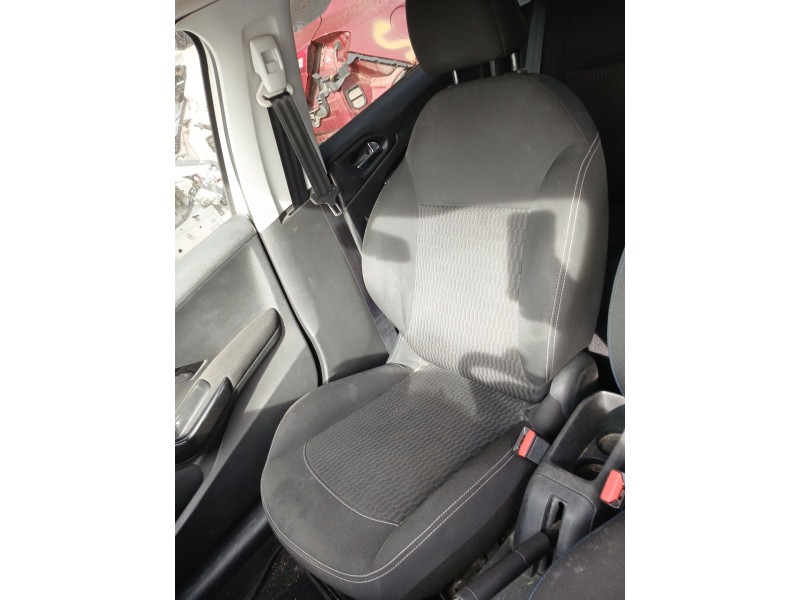 Recambio de asiento delantero derecho para peugeot 208 i (ca_, cc_) 1.2 puretech 82 referencia OEM IAM   