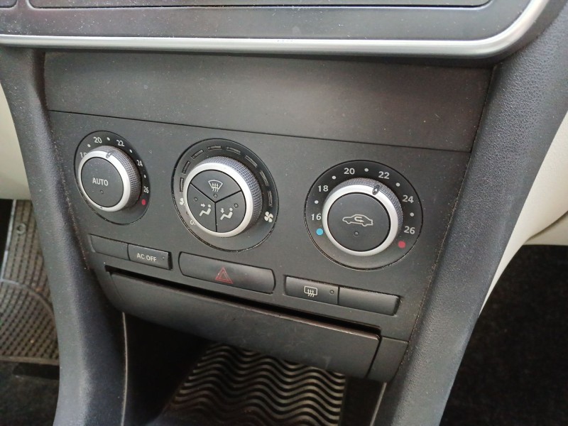 Recambio de mando climatizador para saab 9-3 descapotable (ys3f) 1,8t referencia OEM IAM   