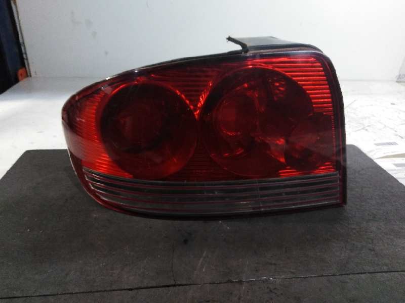 Recambio de piloto trasero izquierdo para hyundai sonata (y4) 2.7 v6 gls referencia OEM IAM   