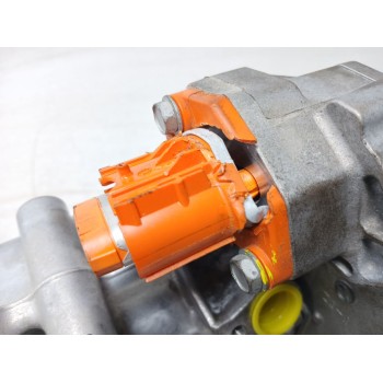 Recambio de compresor aire acondicionado para renault megane e-tech suv ev40 referencia OEM IAM 926005mz0a  