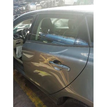 Recambio de puerta trasera izquierda para volvo v40 kinetic referencia OEM IAM 32321999  