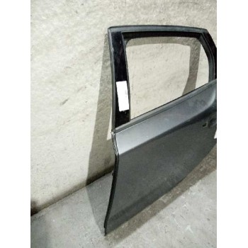 Recambio de puerta trasera izquierda para volvo v40 kinetic referencia OEM IAM 32321999  
