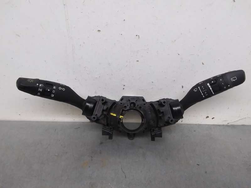 Recambio de mando multifuncion para hyundai i20 basis blue referencia OEM IAM 299141431  