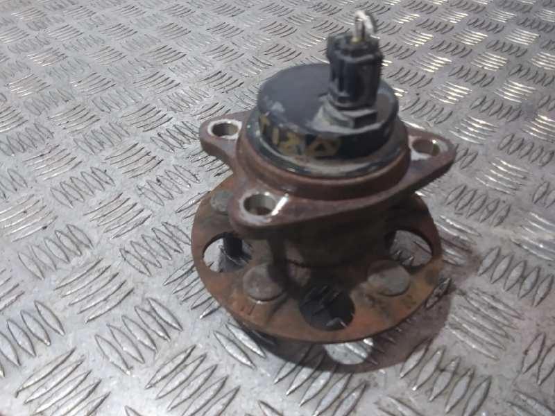 Recambio de mangueta trasera izquierda para toyota prius (nhw30) eco referencia OEM IAM 8954452040  