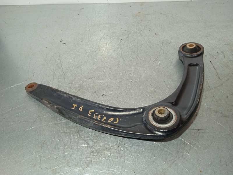 Recambio de brazo suspension inferior delantero izquierdo para peugeot 3008 1.6 hdi fap referencia OEM IAM SR  
