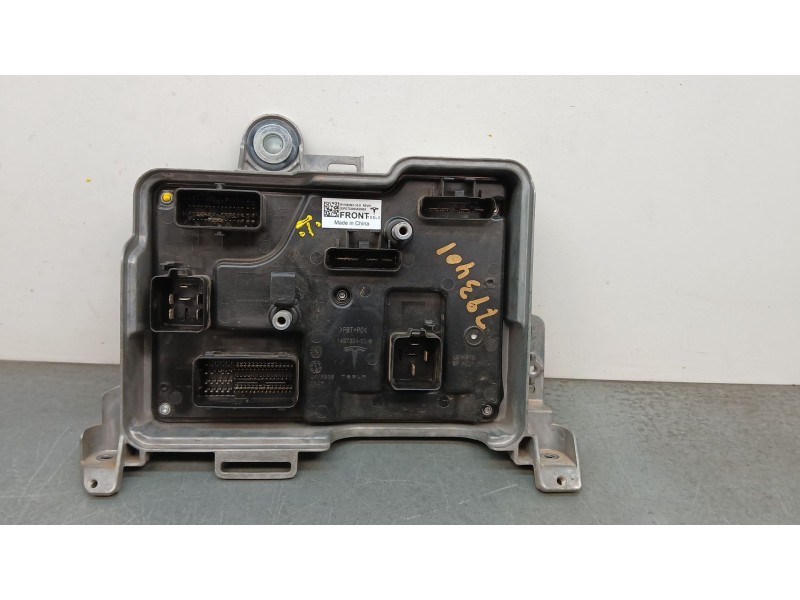 Recambio de modulo electronico para tesla model 3 ev referencia OEM IAM 158399110  