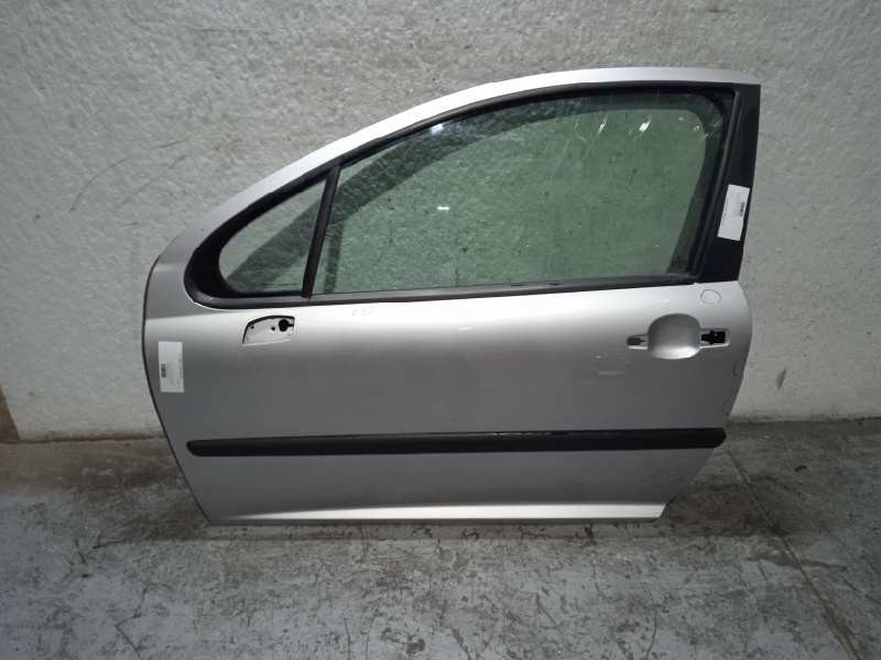 Recambio de puerta delantera izquierda para peugeot 207 xs referencia OEM IAM  PLATA 3 PUERTAS