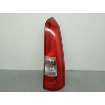 PILOTO TRASERO DERECHO 9154494 SUPERIOR SOPORTE ROTO