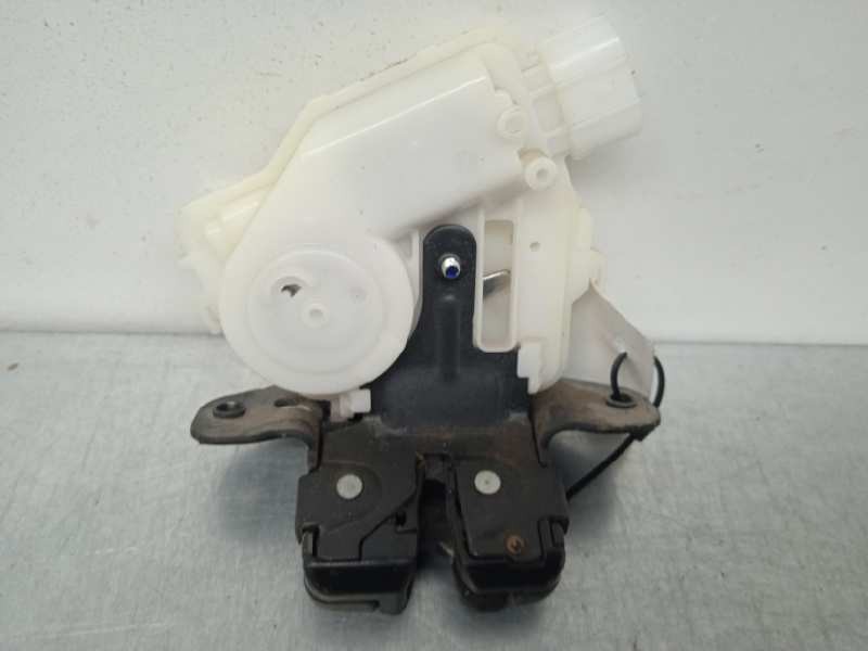 Recambio de cerradura maletero / porton para toyota auris 2.0 d-4d cat referencia OEM IAM   