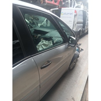 PUERTA DELANTERA DERECHA 