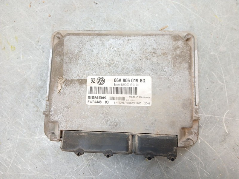 Recambio de centralita motor uce para volkswagen golf iv (1j1) 1.6 referencia OEM IAM 06A906019BQ 5WP444803 