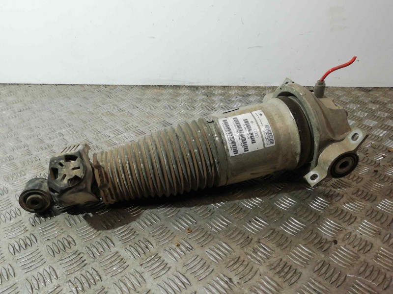 Recambio de amortiguador trasero izquierdo para audi q7 (4l) 3.0 tdi referencia OEM IAM 7L8616019 SUSPENSION NEUMATICA 
