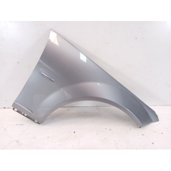 ALETA DELANTERA DERECHA 2048801418 