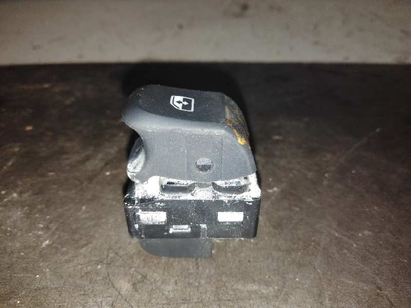 Recambio de mando elevalunas delantero derecho para audi q2 (gab) sport edition referencia OEM IAM 8V0959855B  8V0959855B