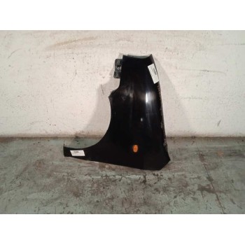 ALETA DELANTERA IZQUIERDA NEGRA 