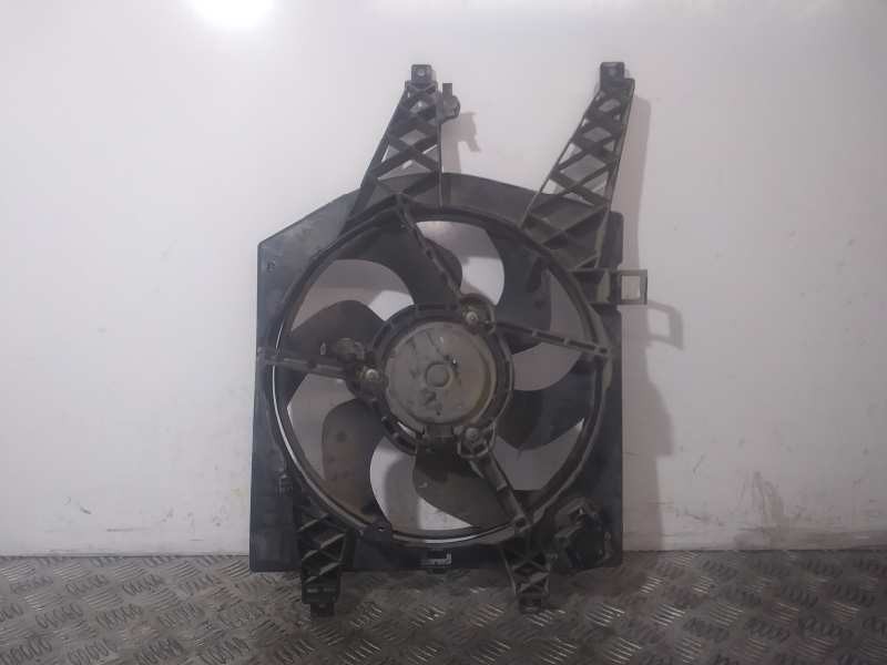 Recambio de electroventilador para renault twingo acces referencia OEM IAM 8200369312  