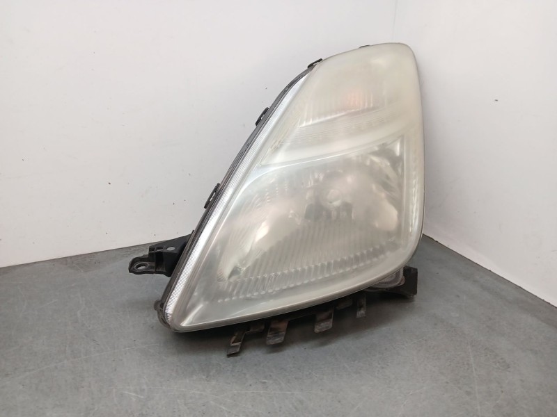 Recambio de faro izquierdo para toyota prius liftback (_w2_) 1.5 hybrid (nhw20_) referencia OEM IAM 8117047181  