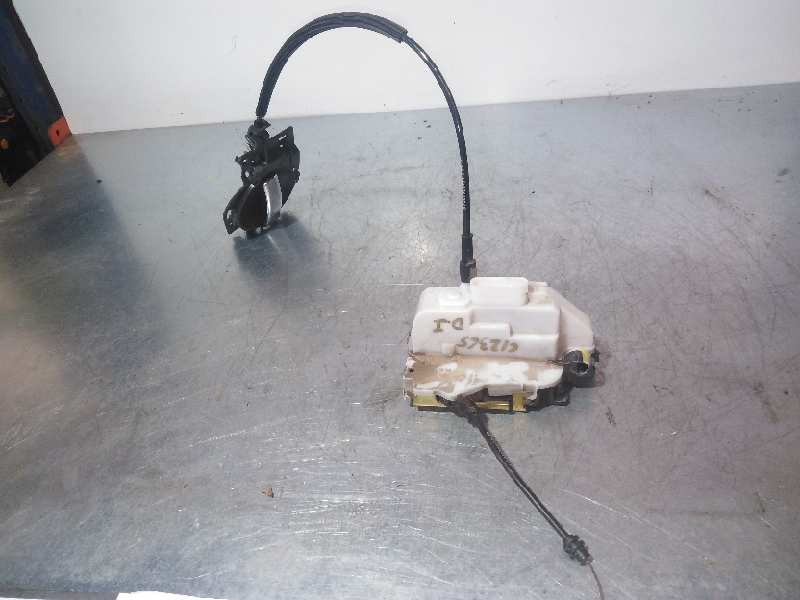 Recambio de cerradura puerta delantera izquierda para citroën c3 1.4 sx plus referencia OEM IAM 46982980  5 PIN