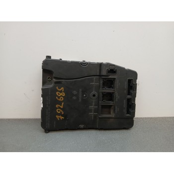 CAJA RELES / FUSIBLES 8200780007 