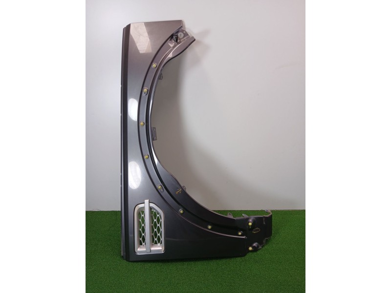 Recambio de aleta delantera derecha para land rover discovery 4.4 v8 cat referencia OEM IAM   