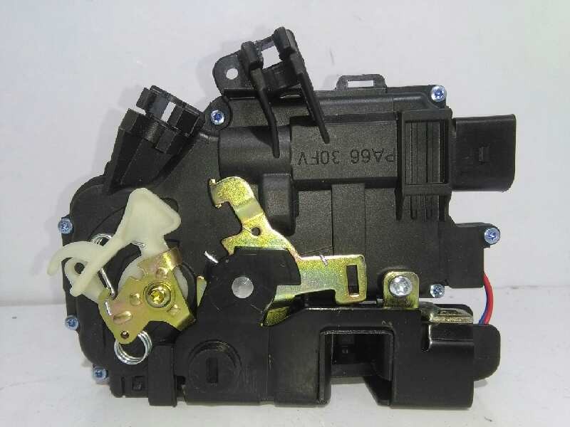 Recambio de cerradura puerta trasera izquierda para audi a4 berlina (8e) referencia OEM IAM 8E0839015C NUEVO FICHA NEGRA 7 PINS