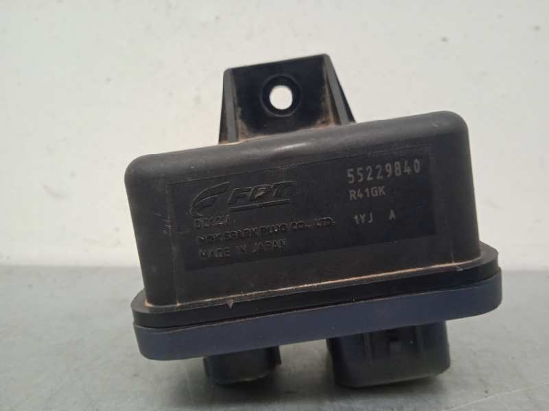 Recambio de caja precalentamiento para fiat punto (199) 1.3 16v jtd cat referencia OEM IAM 55229840 51852447 51869542