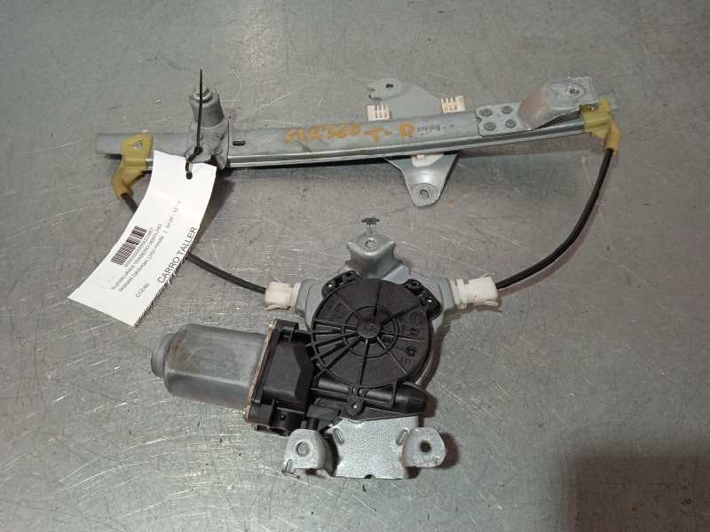 Recambio de elevalunas trasero derecho para nissan qashqai (j10) acenta referencia OEM IAM 402052A ELECTRICO 2 PINES 