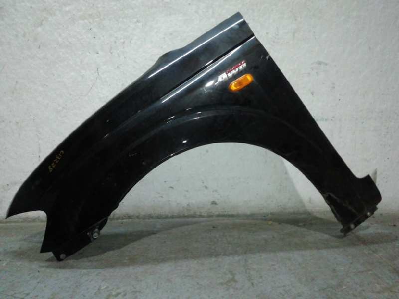 Recambio de aleta delantera izquierda para ssangyong rodius xdi referencia OEM IAM  NEGRO ROZADA