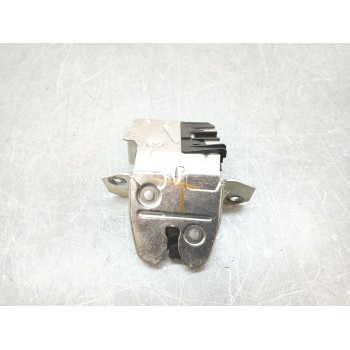 CERRADURA MALETERO / PORTON A4147400035 