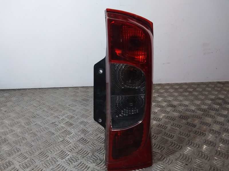 Recambio de piloto trasero derecho para fiat fiorino básico referencia OEM IAM 13202F/A  