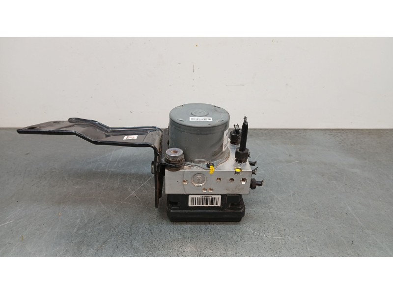 Recambio de abs para kia stonic (yb) 1.2 cvvt referencia OEM IAM 58920h8260  