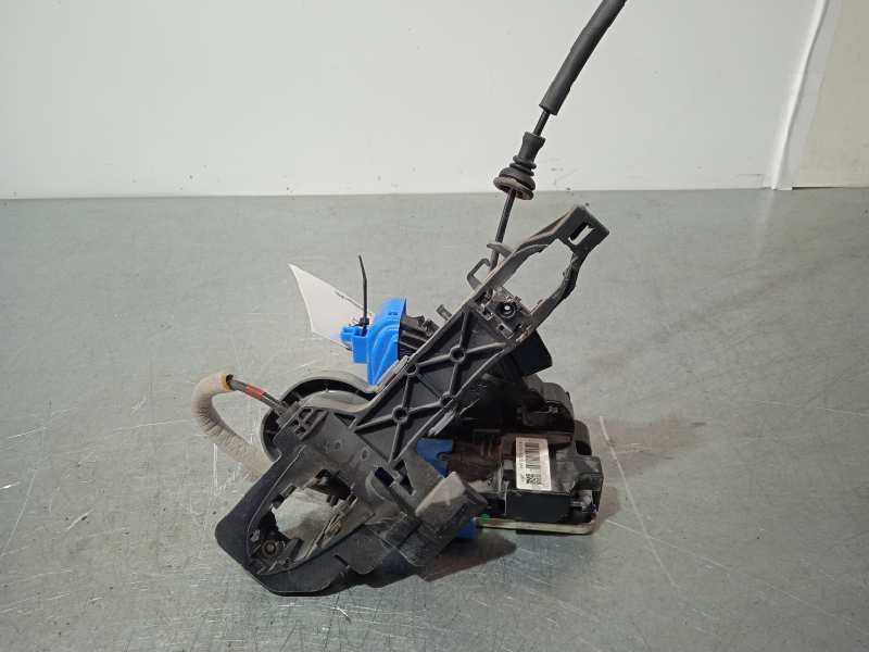 Recambio de cerradura puerta trasera derecha para kia cee´d 1.4 crdi cat referencia OEM IAM 81420A2100 4 PINES 