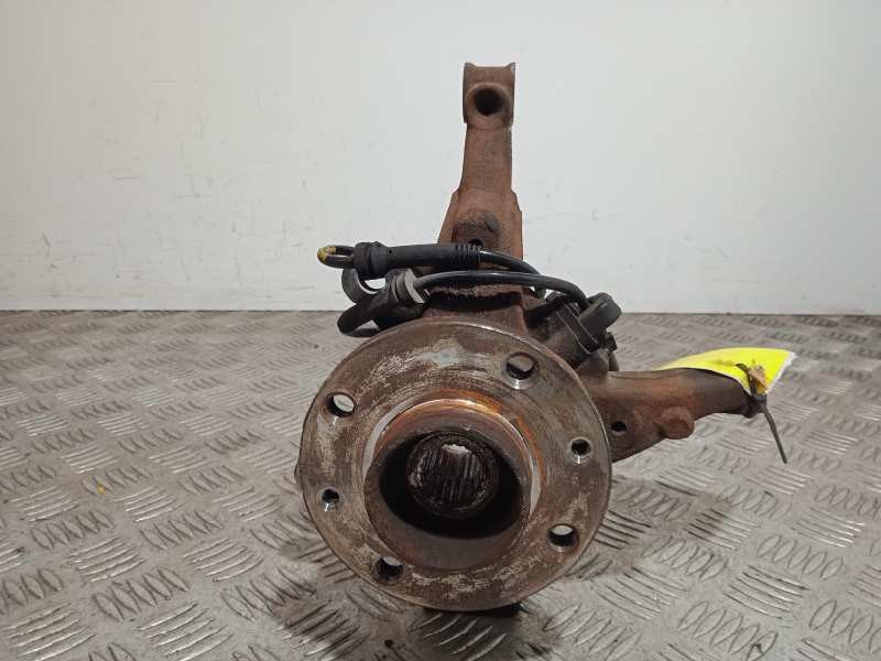 Recambio de mangueta delantera izquierda para dacia sandero stepway referencia OEM IAM   