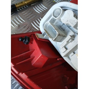 Recambio de piloto trasero derecho para audi a6 avant (4f2) 2.8 fsi referencia OEM IAM 89037056  