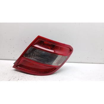 PILOTO TRASERO DERECHO 2048206564 2048203864r 