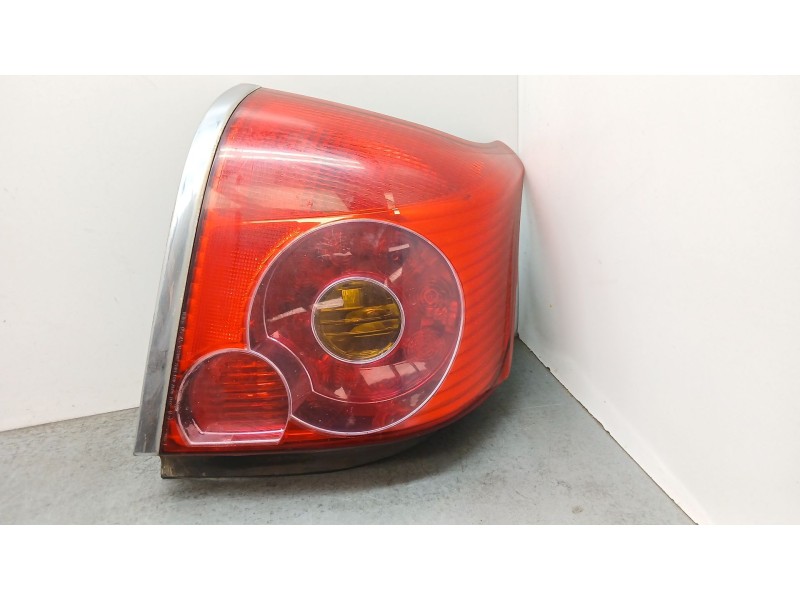 Recambio de piloto trasero izquierdo para toyota avensis sedán (_t25_) 1.8 (zzt251_) referencia OEM IAM   